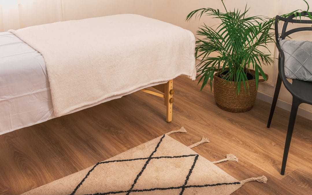 Too Tired to Leave the House? Acupuncture Can Come to You—Here’s How It Works
